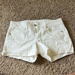 American eagle shorts color white, size 6